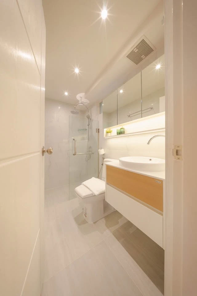 For sale or rent: Fortune Condo Town, 11th floor, city view, beautifully and flawlessly decorated. Don't miss out!