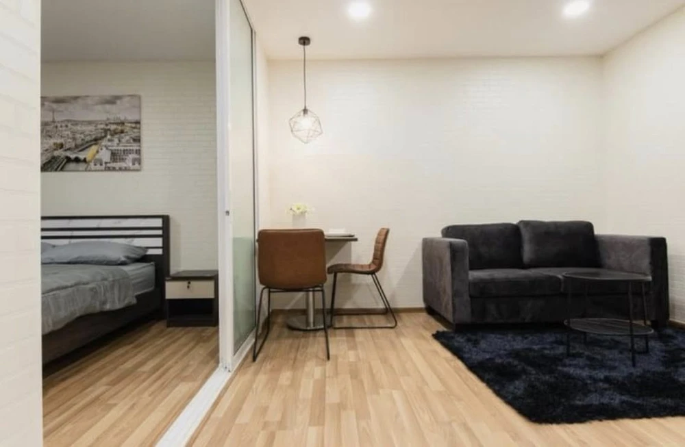For sale or rent: Green Ville Sukhumvit 101, a lovely room with complete furniture and amenities. Don't miss out on this great deal!