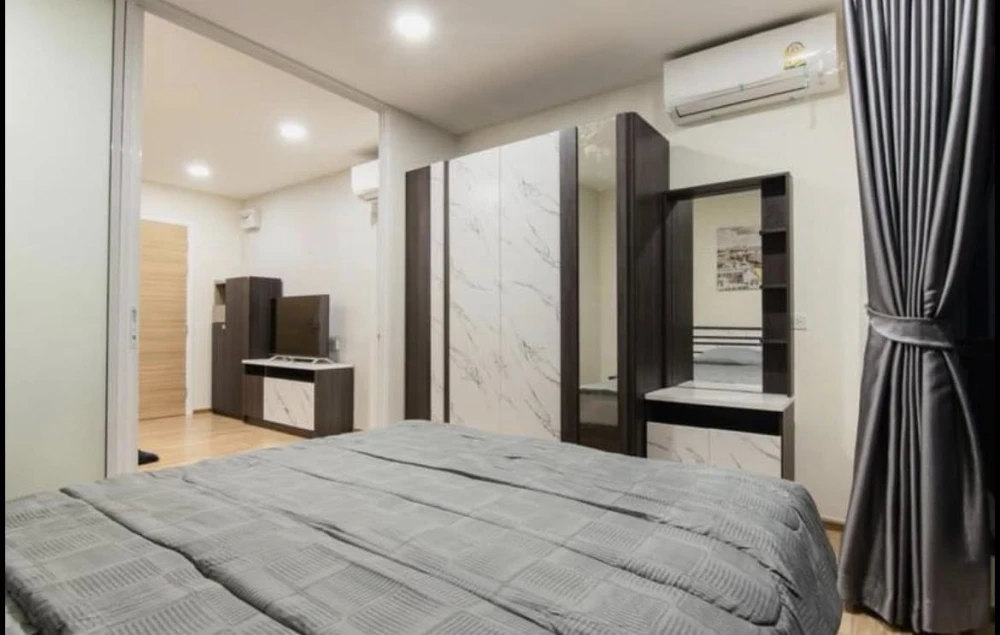 For sale or rent: Green Ville Sukhumvit 101, a lovely room with complete furniture and amenities. Don't miss out on this great deal!