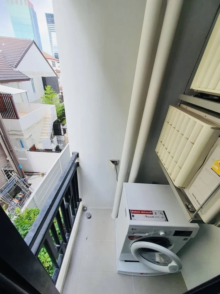 For sale or rent: Groove Ratchada-Rama 9. 1 bedroom, 1 bathroom. Great location, convenient transportation. Don't miss out!