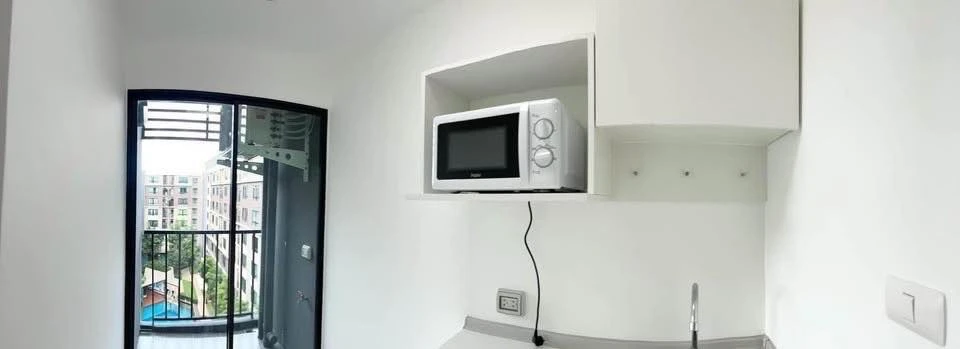 For sale or rent: Icondo Salaya 2, 7th floor, with an open-air pool view, receiving good water energy according to Feng Shui principles. Come reserve