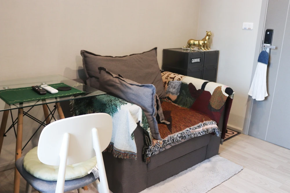 For sale, for rent, Ideo Mobi Sukhumvit East Point, 20th floor, nice room, fully furnished, book now, don't miss out.