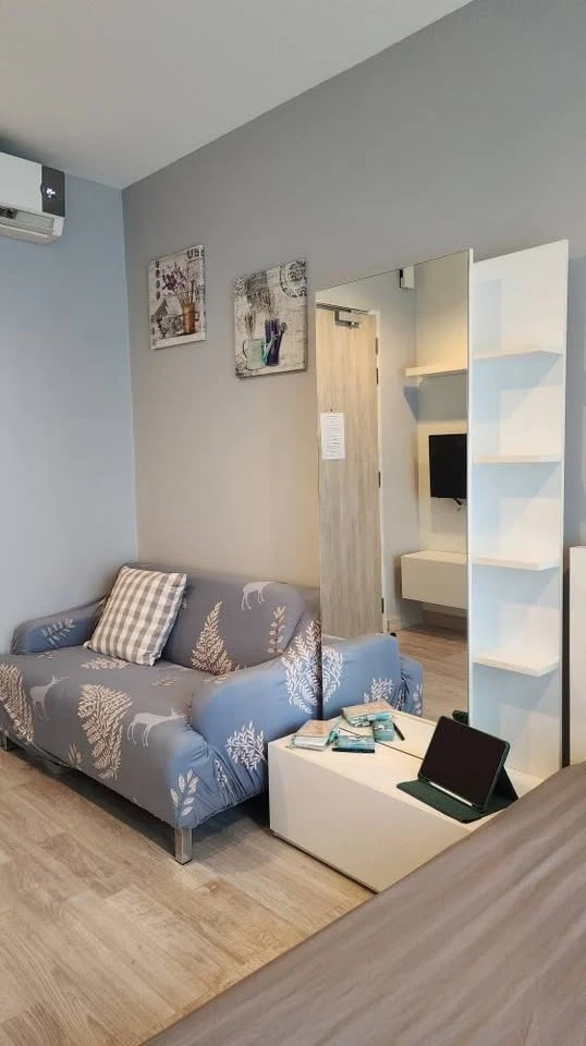 For sale or rent: Ideo Mobi Rama 9, 9th floor, swimming pool view, good breeze, unblocked view, with electrical appliances. Don't miss out or you'll r