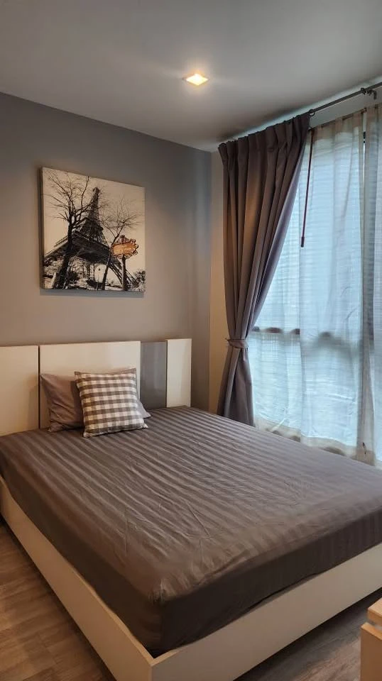 For sale or rent: Ideo Mobi Rama 9, 9th floor, swimming pool view, good breeze, unblocked view, with electrical appliances. Don't miss out or you'll r