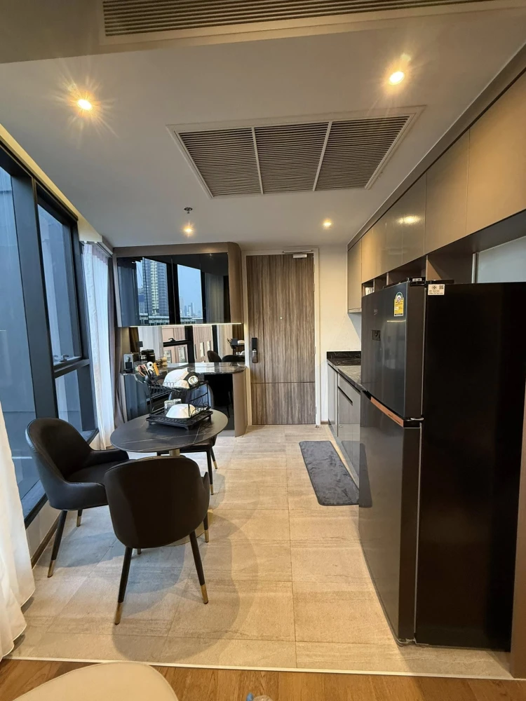 For sale, for rent, ideo q sukhumvit 36, decorated room, built-in work throughout the room, corner room, private building, book first, get it first.