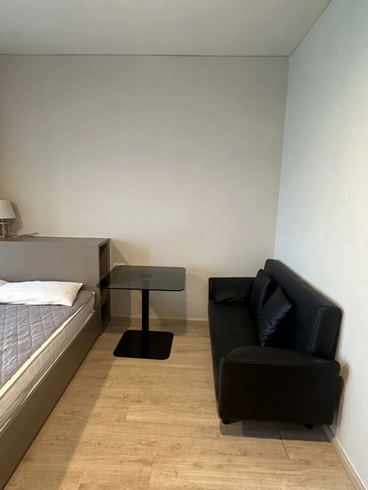 For sale/rent Ideo sathorn wongwian yai, very beautiful room, 17th floor, city view, very good atmosphere. The room is ready. Hurry up.