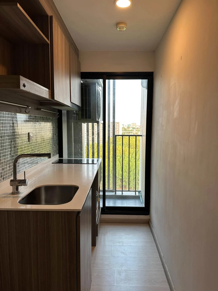 For sale or rent: Knightsbridge Phaholyothin-Interchange. Comfortable rooms in a great location with complete amenities. Book now!