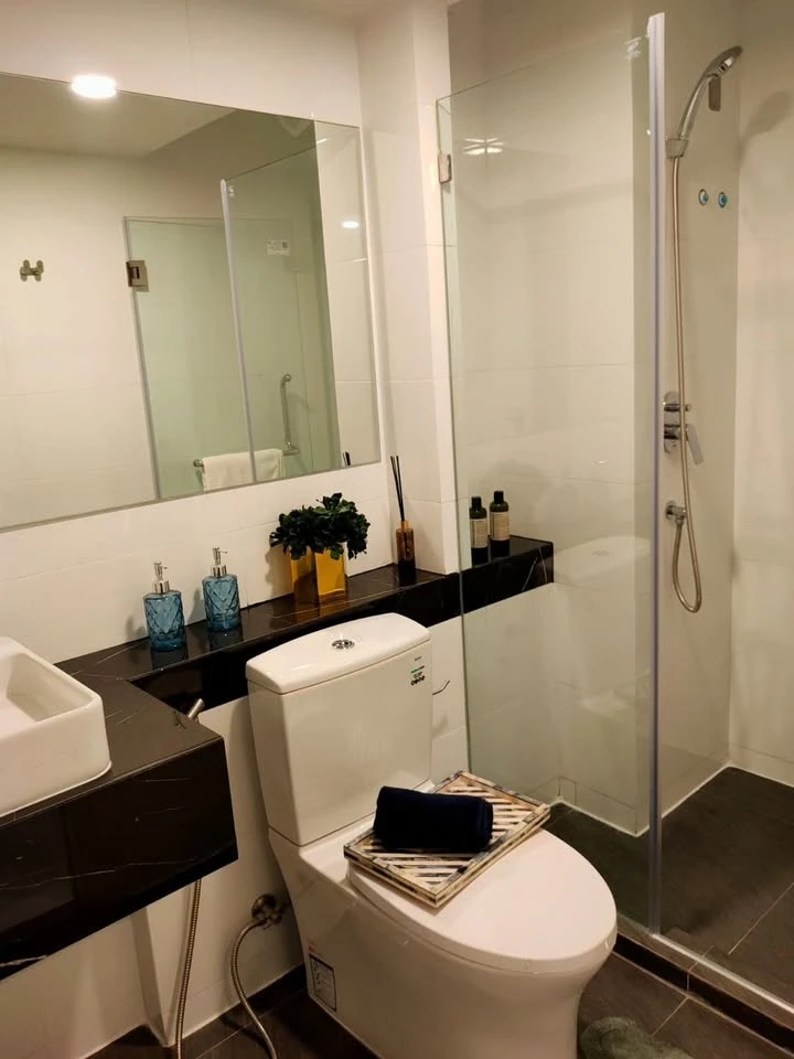 For sale or rent: KnightsBridge Space Rama 9, fully furnished, ready to move in, complete amenities, good price, reserve now!