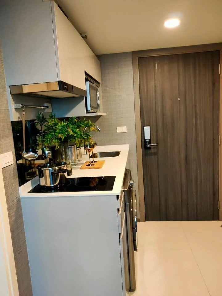 For sale or rent: KnightsBridge Space Rama 9, fully furnished, ready to move in, complete amenities, good price, reserve now!