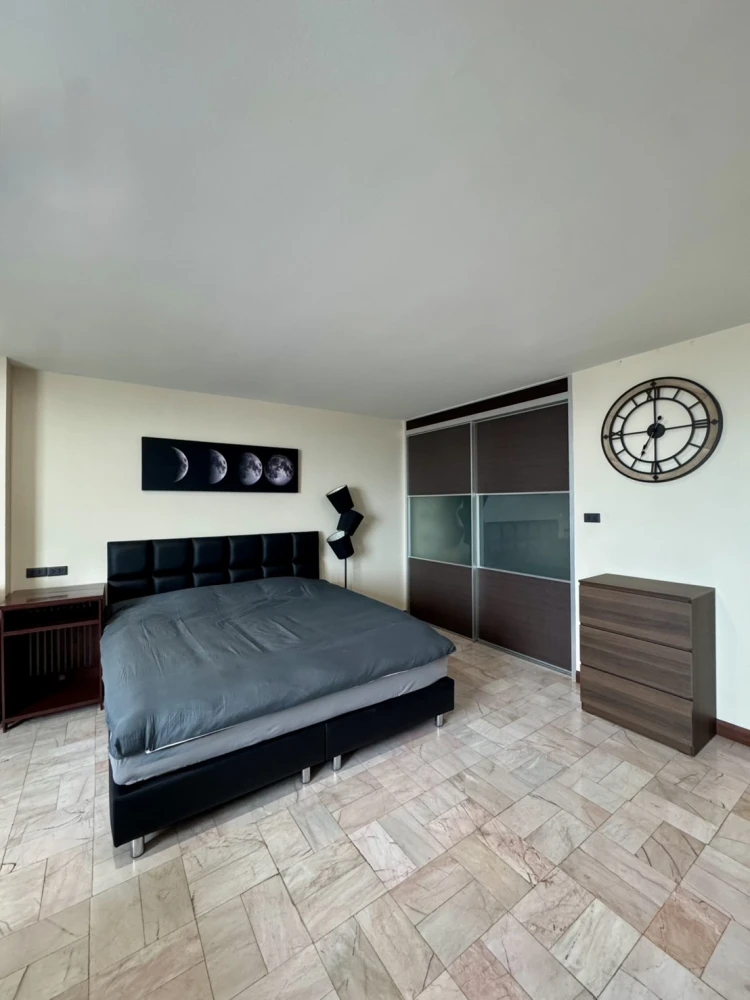 For sale, for rent: La Maison Phaholyothin 24, spacious room, lots of usable space. If you don't book, you'll regret it later.