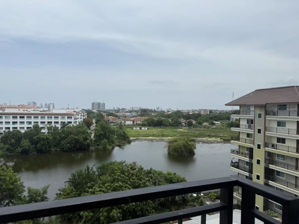 For sale or rent: La Santir (Jomtien), fully furnished with built-in furniture throughout the room. The view is very pleasing to the eye. Don't just l