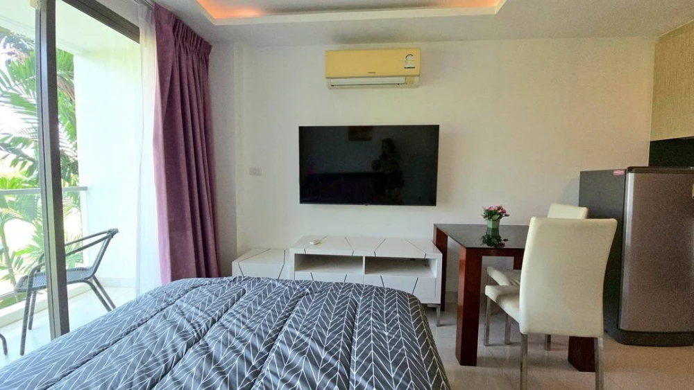 For sale or rent: Laguna Beach Resort 3 - The Maldives Studio room, good location, fully furnished, reserve now!