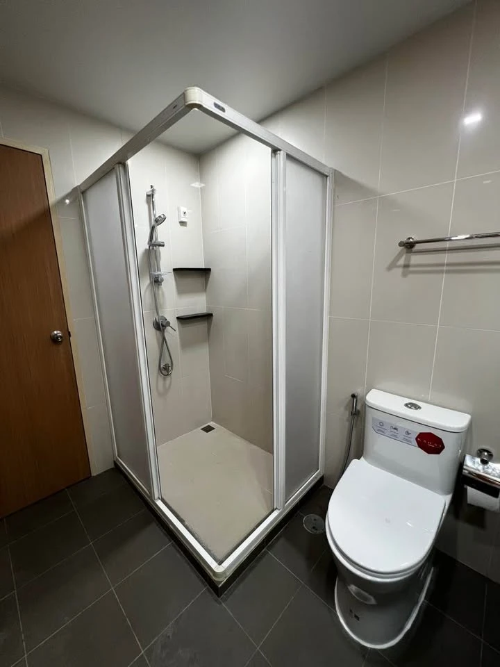For sale or rent: Le Cote Sukhumvit 14. Unobstructed view, good ventilation, no tall buildings blocking the view. Fully furnished with appliances (rea