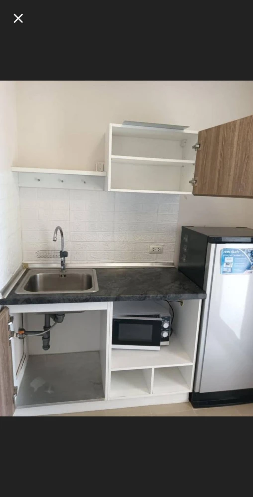 For sale or rent: Lesto Sukhumvit 113, a lovely room with complete amenities. Don't miss out on this great deal!