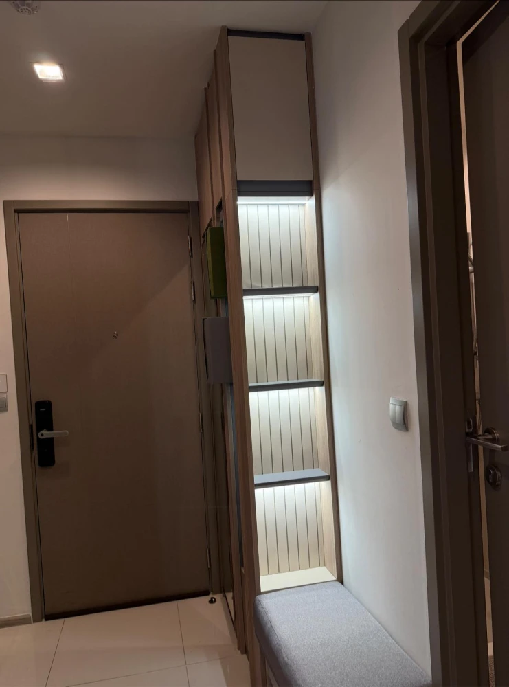 For sale, for rent, Life Asoke Hype, fully furnished, built-in, high floor, open view, no blocking, hurry and reserve before you miss out.