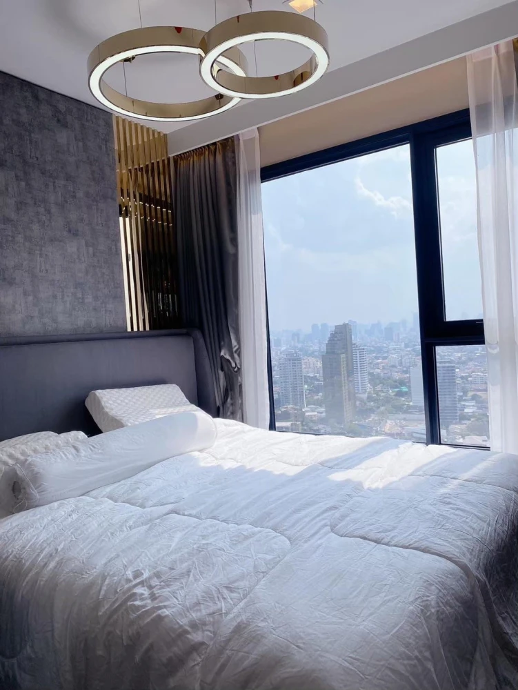 For sale or rent: Life Ladprao Valley, 2 bedrooms, 2 bathrooms, luxuriously decorated, great location, beautiful city view, reserve now!