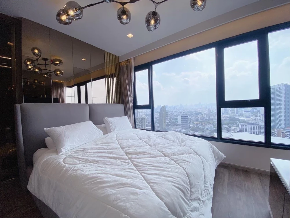 For sale or rent: Life Ladprao Valley, 2 bedrooms, 2 bathrooms, luxuriously decorated, great location, beautiful city view, reserve now!