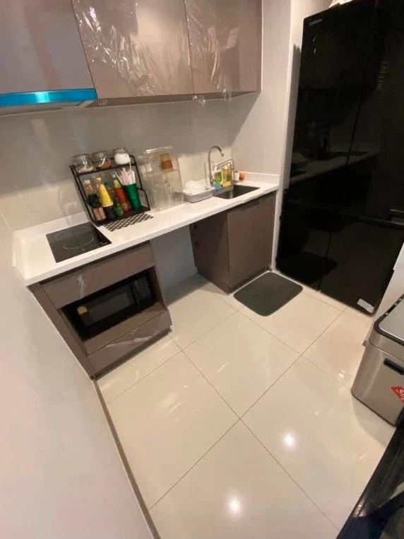 For sale or rent: Life Ladprao Valley, 41st floor (beautiful city view). Unfurnished unit. Perfect for those who enjoy decorating. Don't miss out!