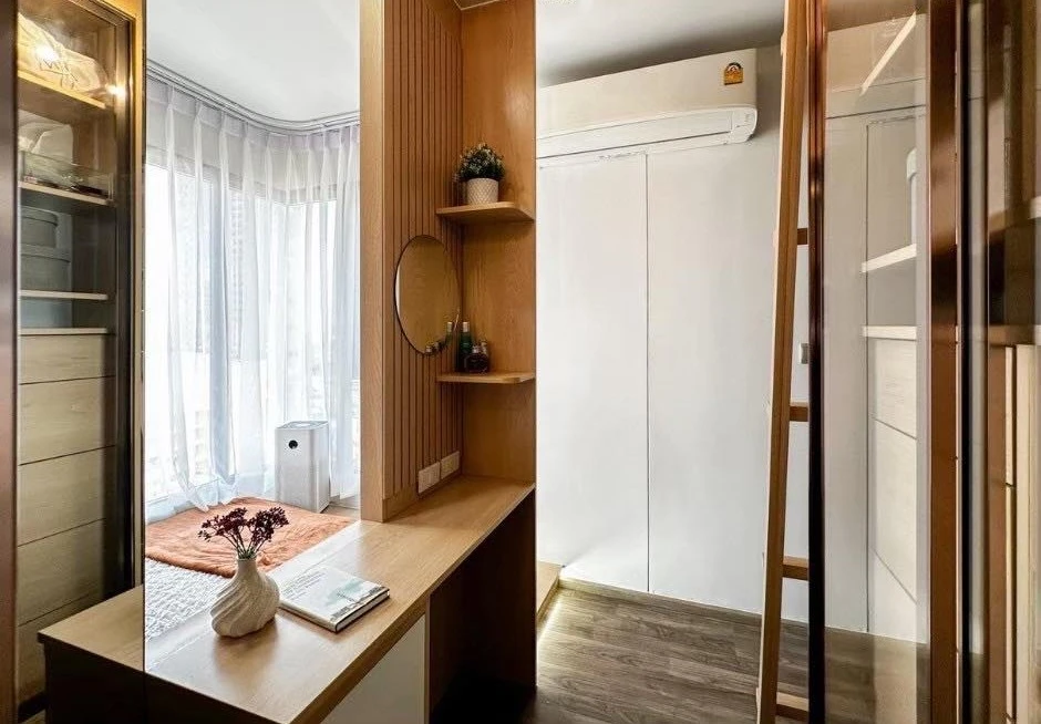 For sale or rent: Life Ladprao Valley, Chatuchak Park view, stunning built-in decorations, fully equipped with appliances. Don't miss out!