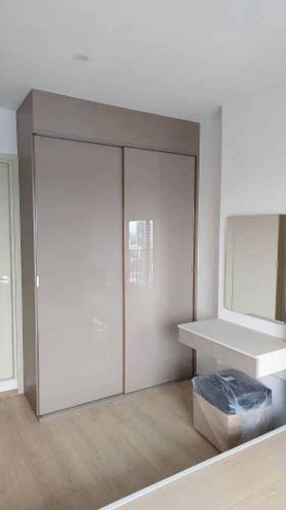 For sale or rent: Life Rama 4 - Asoke, 21st floor, high view, comes with a special price. Come and reserve today. Don't miss out!