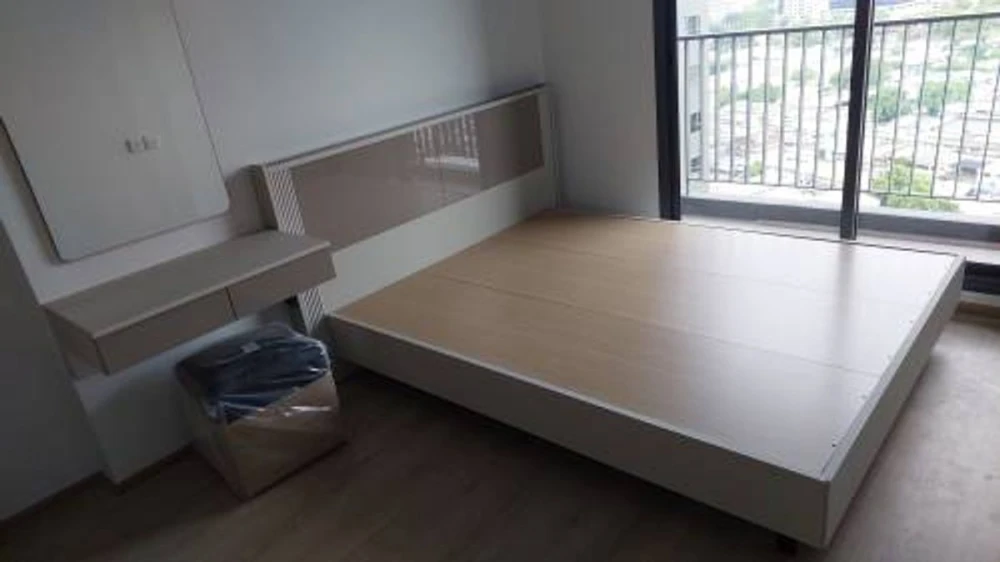 For sale or rent: Life Rama 4 - Asoke, 21st floor, high view, comes with a special price. Come and reserve today. Don't miss out!