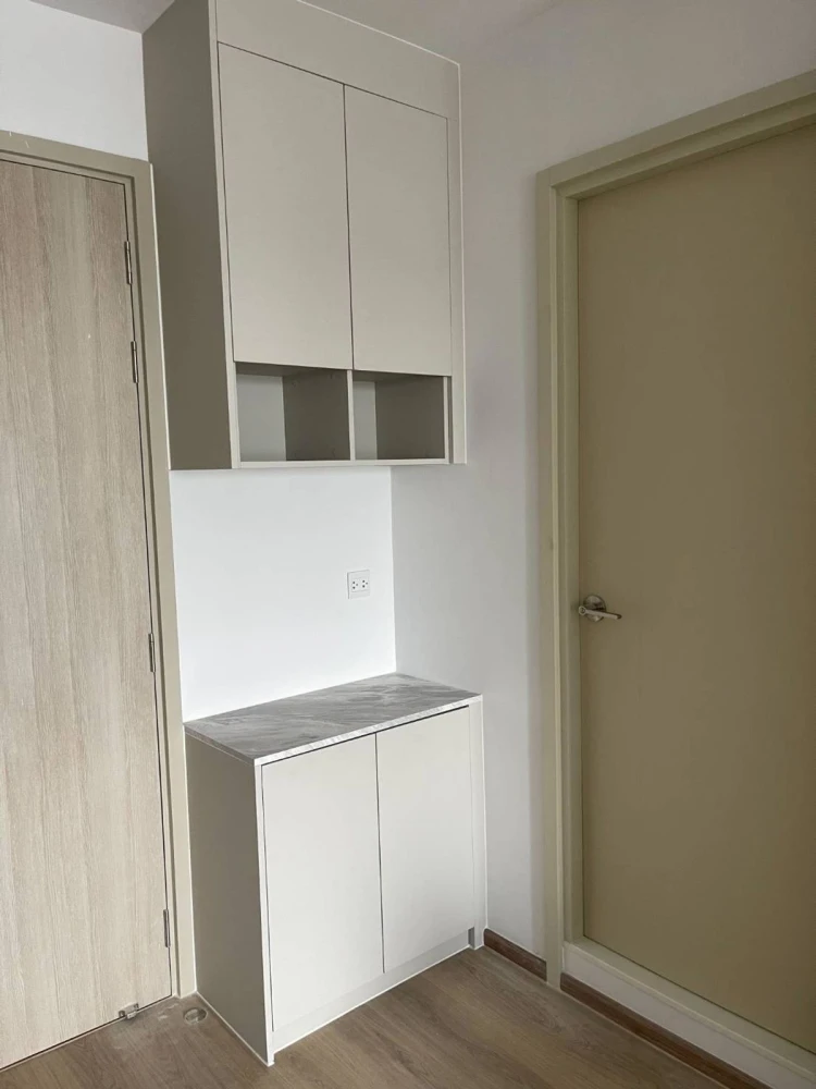 For sale or rent: Life Rama 4 - Asoke, 21st floor, high view, comes with a special price. Come and reserve today. Don't miss out!