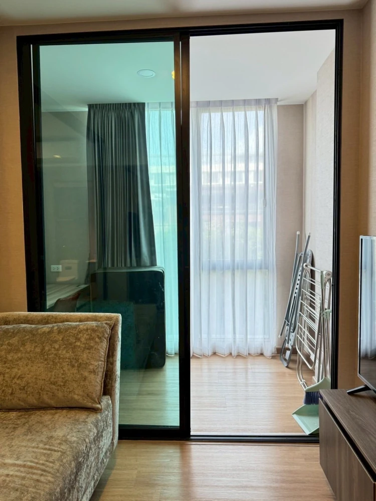 For sale or rent: LLOYD Soonvijai-Thonglor, 1-bedroom plus unit with a separate window and corner unit, very private. Reserve now!