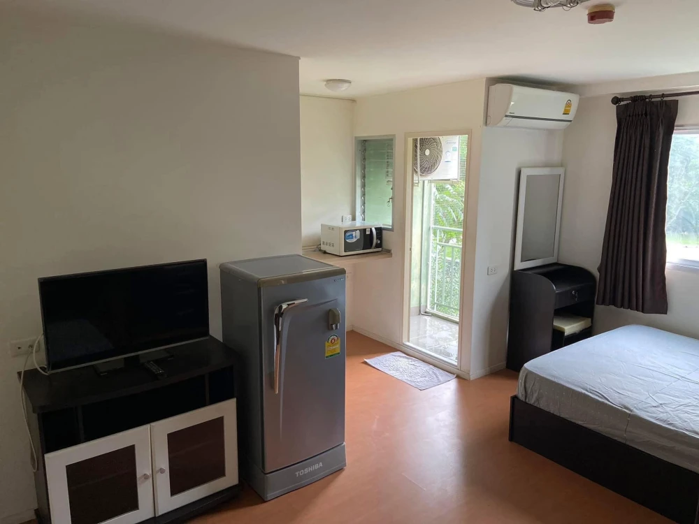 For sale, for rent, Lumpini Condo Town Chonburi - Sukhumvit, 2nd floor, garden view, no buildings blocking the view, reserve now, urgently.