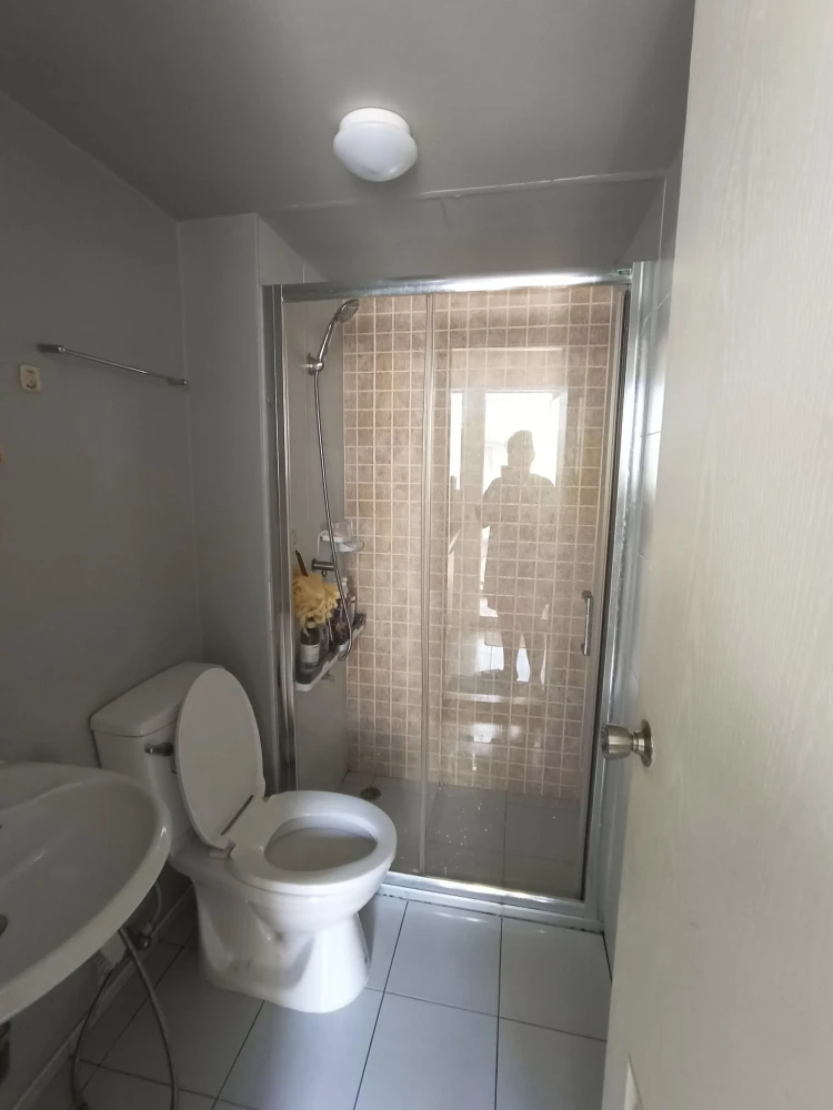 For sale or rent: Lumpini Condotown Chonburi - Sukhumvit. Corner room with privacy, plenty of usable space, fully furnished. Reserve now!