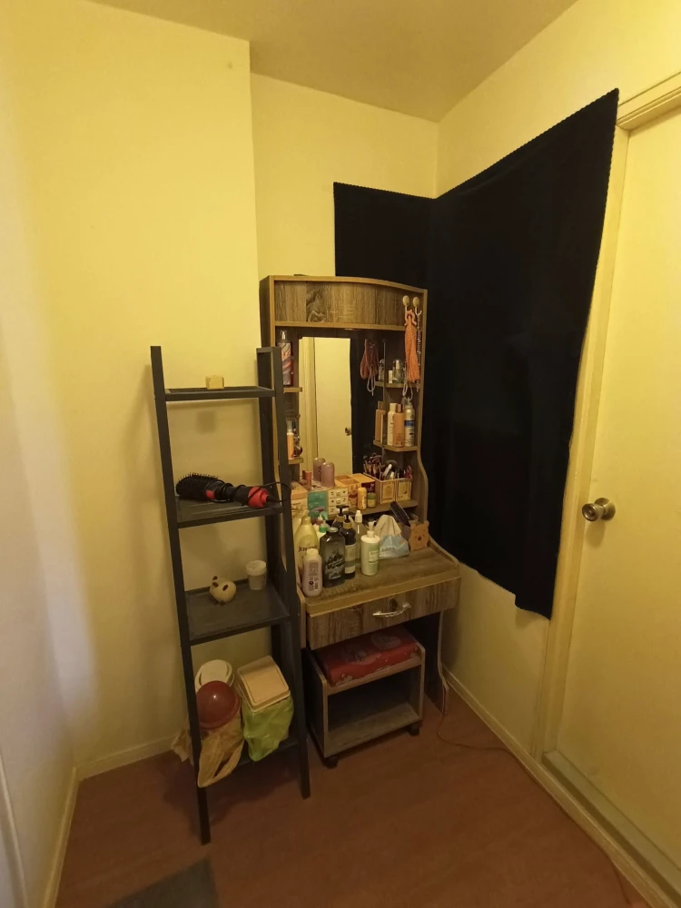 For sale or rent: Lumpini Condotown Chonburi - Sukhumvit. Corner room with privacy, plenty of usable space, fully furnished. Reserve now!