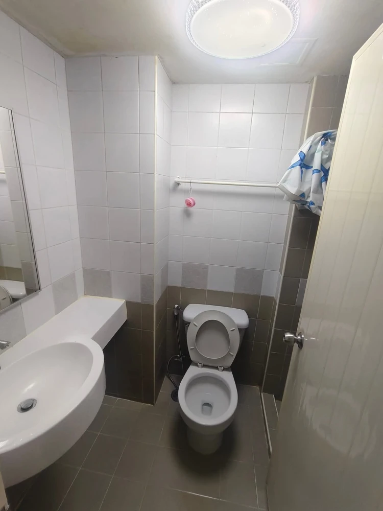 For sale or rent: Lumpini Condotown Bodindecha-Ramkhamhaeng, studio room, 1st floor, comes with a special price, hurry and reserve now!