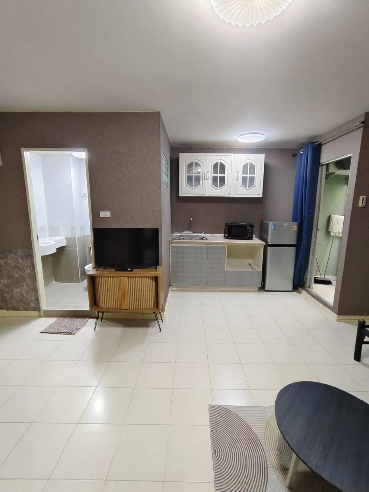 For sale or rent: Lumpini Condotown Bodindecha-Ramkhamhaeng, studio room, 1st floor, comes with a special price, hurry and reserve now!