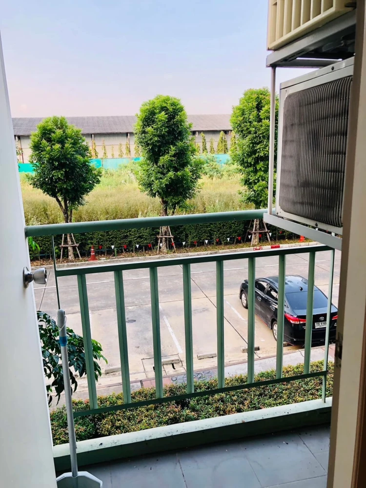 For sale, for rent Lumpini CondoTown Romklao – Suvarnabhumi, 2nd floor, fully furnished room, ready to move in, reserve now