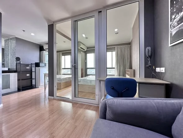 For sale or rent: Lumpini Mega City Bangna, 15th floor, corner room, partitioned room, fully furnished, nice to live in, reserve now.
