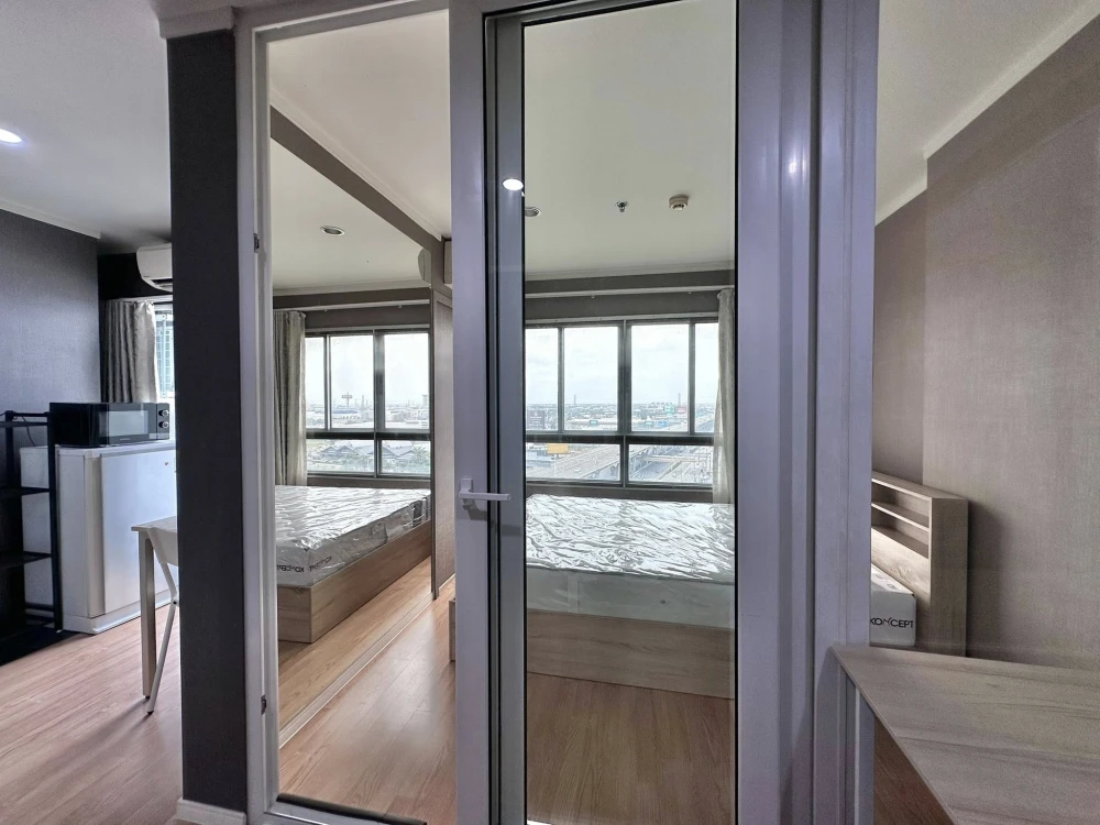 For sale or rent: Lumpini Mega City Bangna, 15th floor, corner room, partitioned room, fully furnished, nice to live in, reserve now.