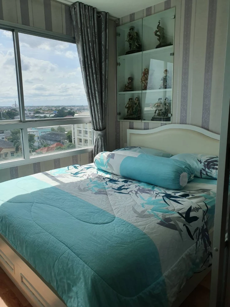 For sale or rent: Lumpini Park Phetkasem 98, a lovely room with fully furnished and high-quality wallpaper. Reserve now!