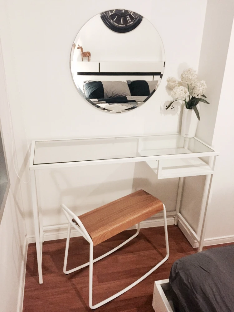 For sale or rent: Lumpini Park Rama 9 – Ratchada. A lovely room with complete furniture and appliances. Just bring your own luggage and move in.