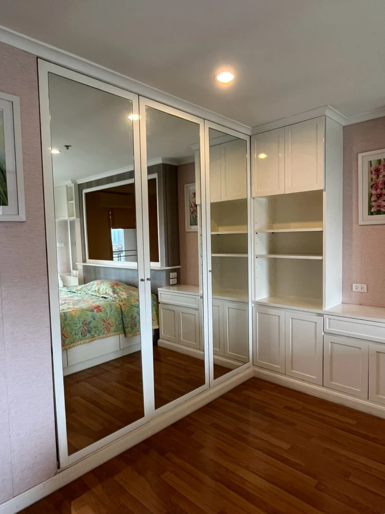 For sale, for rent Lumpini Park Riverside - Rama 3, spacious room, comes with usable space, hurry and reserve now, don't miss out.