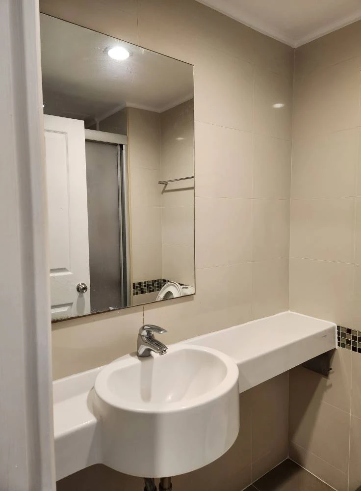 For sale, for rent Lumpini Park Riverside - Rama 3, beautifully decorated room, with good wallpaper, river view, book now
