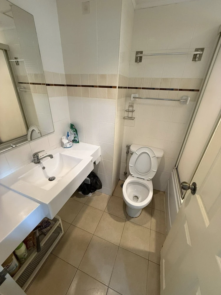 For sale, for rent Lumpini Place Ratchada-Thapra, spacious room, lots of usable space, comes with complete furniture, hurry and book now!