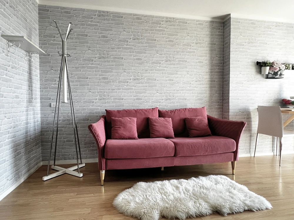 For sale or rent: Lumpini Place Srinakarin-Huamak Station. Beautifully decorated unit with a consistent color scheme and high-quality wallpaper. Book
