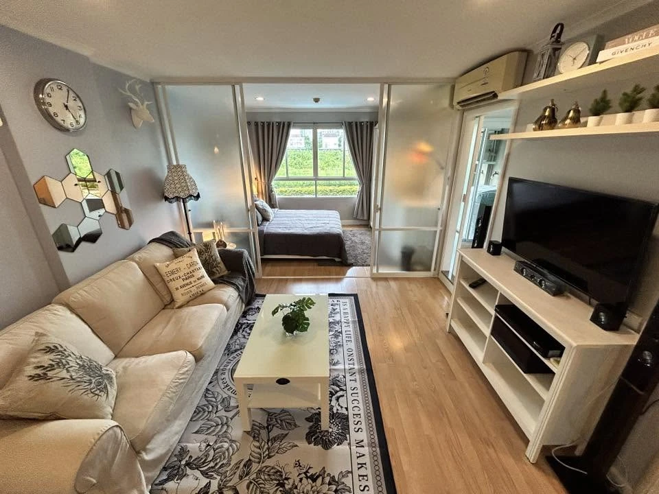 For sale or rent: Lumpini Ville Ramkamhaeng 26. Separate, fully furnished units. Book yours today!
