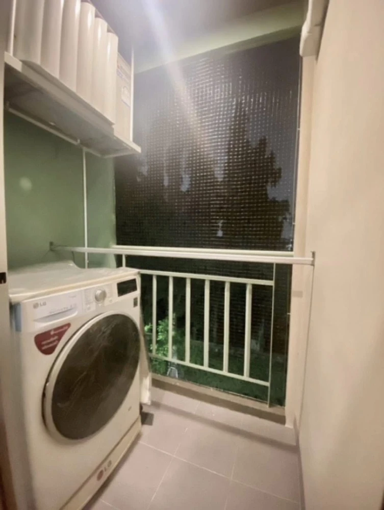 For sale or rent: Lumpini Ville Sukhumvit 76 – Bearing Station, corner unit, quiet location, fully furnished, don't miss out!