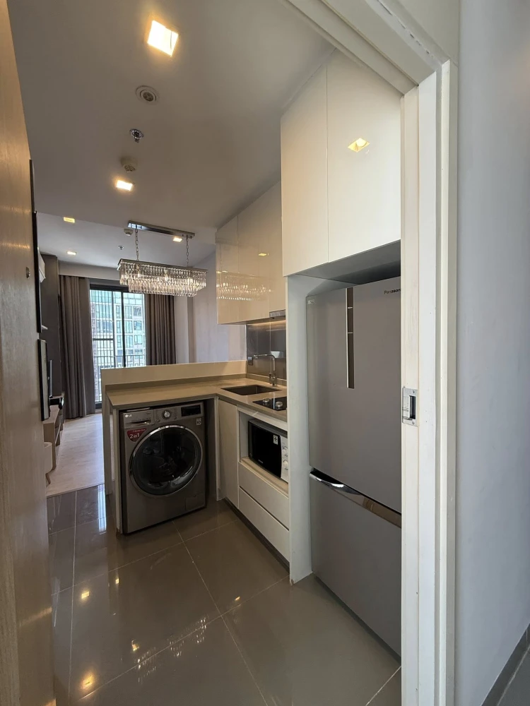 For sale or rent: M Thonglor 10. Features a walk-in closet and allows pets. A must-have for animal lovers!