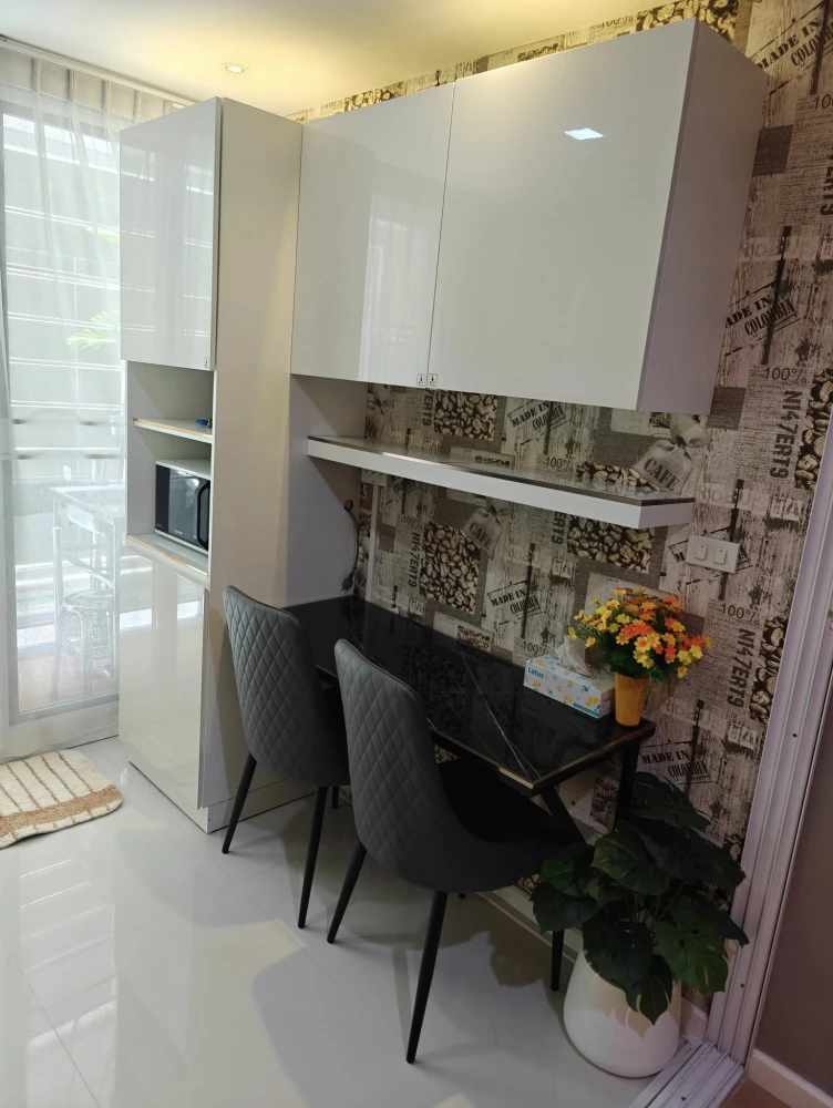 For sale or rent: Mayfair Place Sukhumvit 64, beautifully decorated room with a theme, comes with complete amenities. Hurry and reserve now!