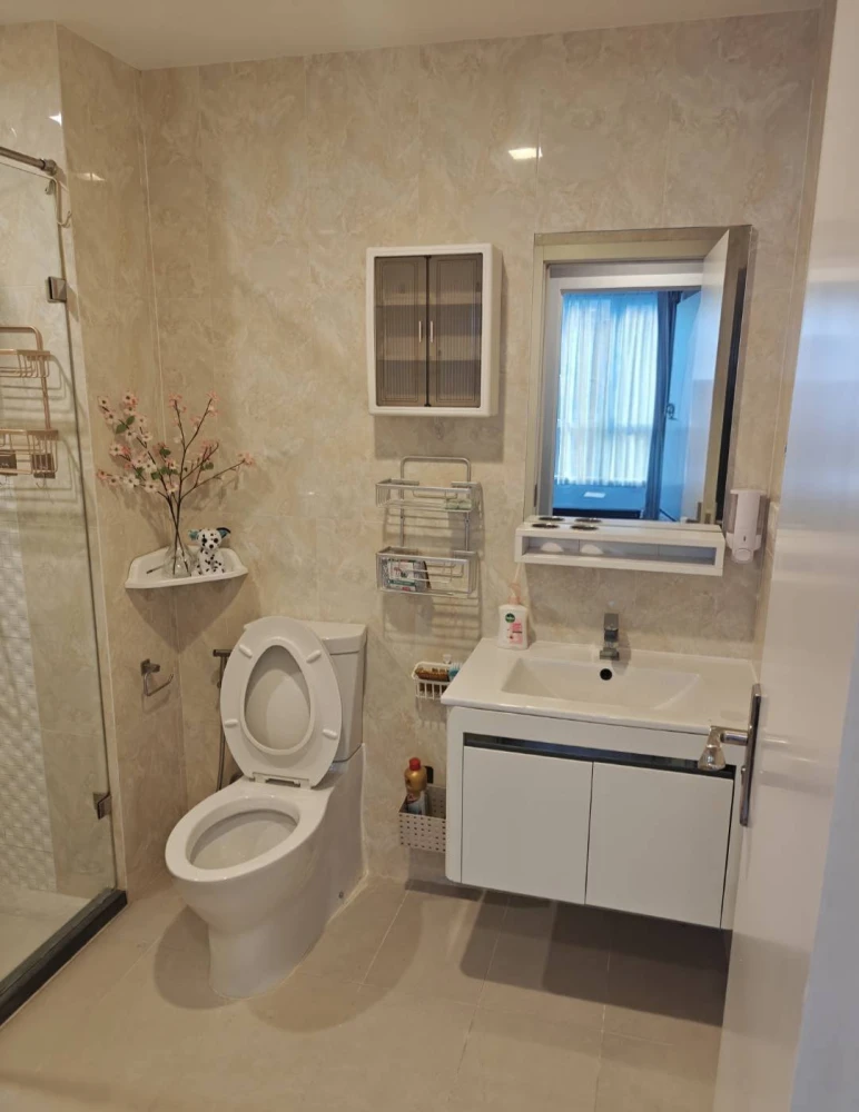 For sale or rent: Mayfair Place Sukhumvit 64, beautifully decorated room with a theme, comes with complete amenities. Hurry and reserve now!