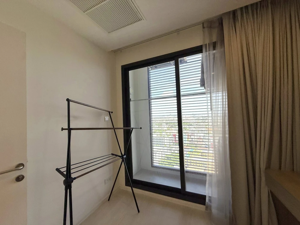 For sale or rent: Mazarine Ratchayothin, corner room with privacy, good location, lots of usable space. Reserve now!