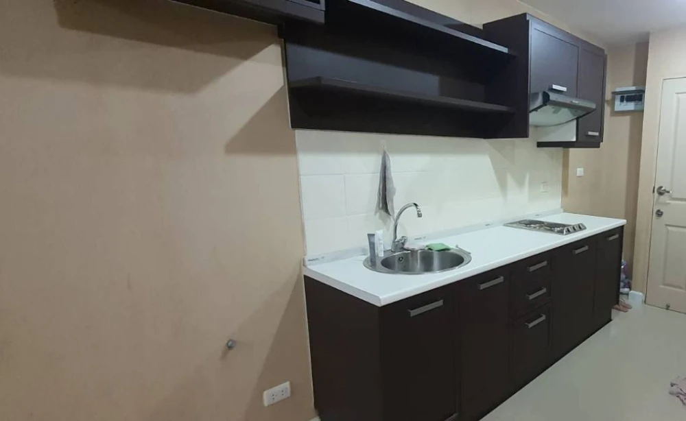 For sale, for rent, Metro Park Sathorn, 4th floor, fully furnished, nice to live in, interested in booking now, don't miss out.