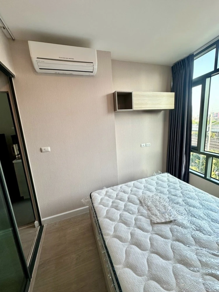For sale or rent: Metro Sky Prachachuen. Nicely furnished with high-quality built-in furniture. Convenient transportation. Book now!