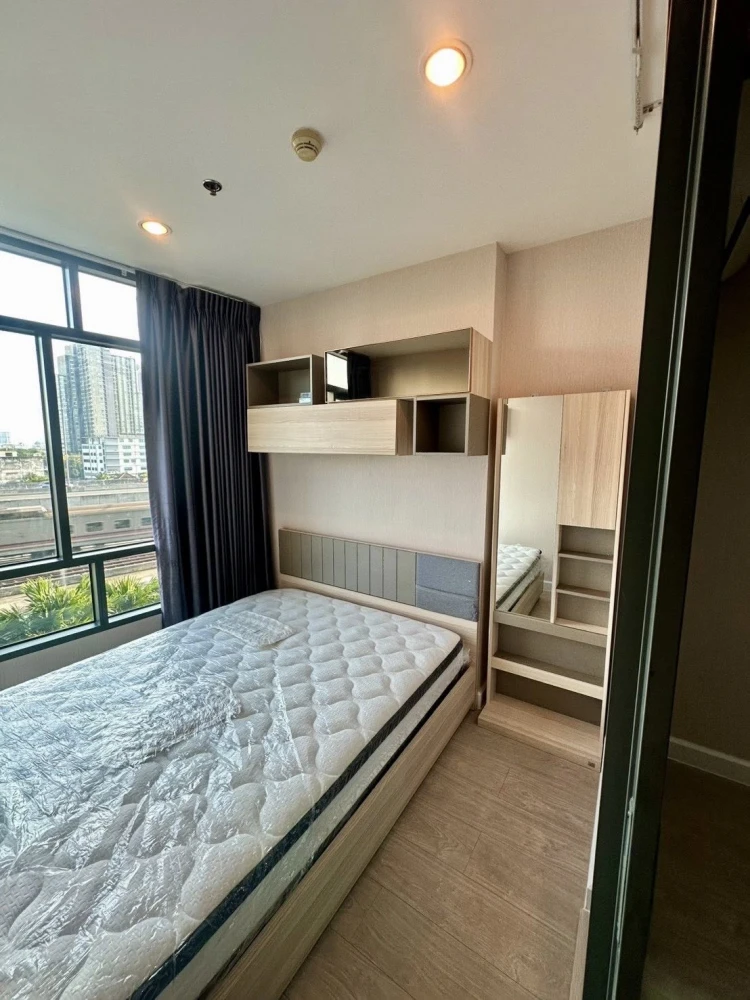 For sale or rent: Metro Sky Prachachuen. Nicely furnished with high-quality built-in furniture. Convenient transportation. Book now!